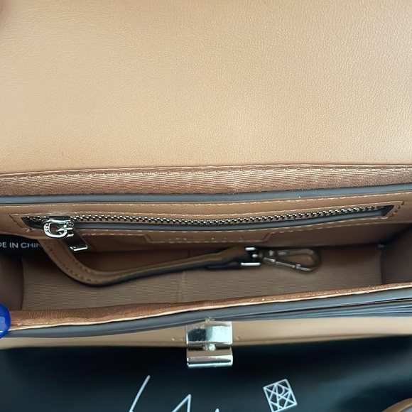 LAMBERT - Belt Bag - Picture 6 of 9